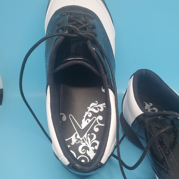 Callaway - Picture 3 of 3